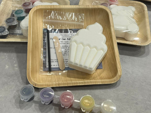 Paint Your Own Bath Bomb Kit - Cupcake