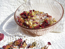 Load image into Gallery viewer, Rose Garden Bath Salts